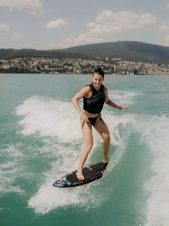 Wakesurf sur le lac de Neuchâtel